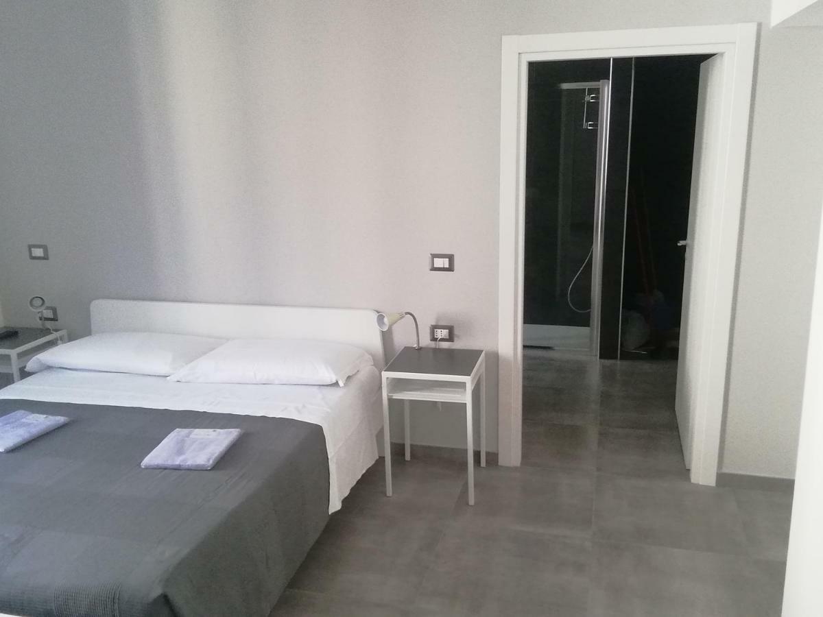 Residenza Ermete Apartment Чивитавекия Екстериор снимка