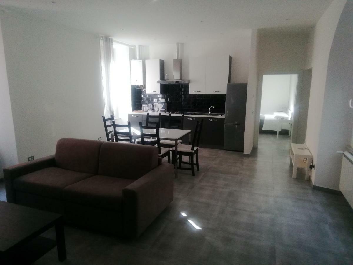 Residenza Ermete Apartment Чивитавекия Екстериор снимка
